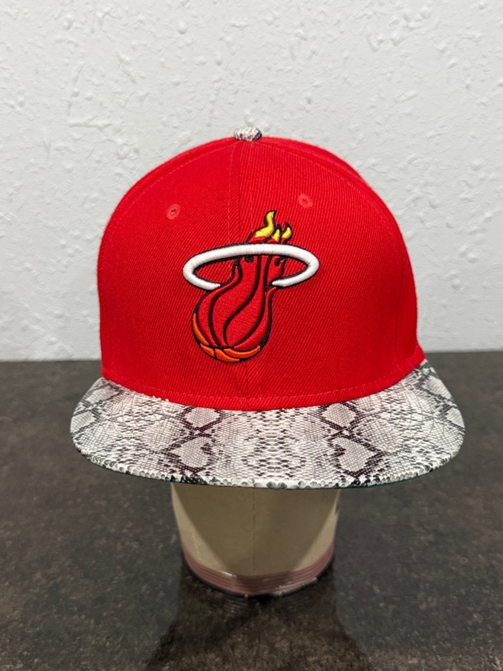 Miami Heat Hat Cap SnapBack Red Faux Snakeskin NBA Basketball New Era Wool Hat